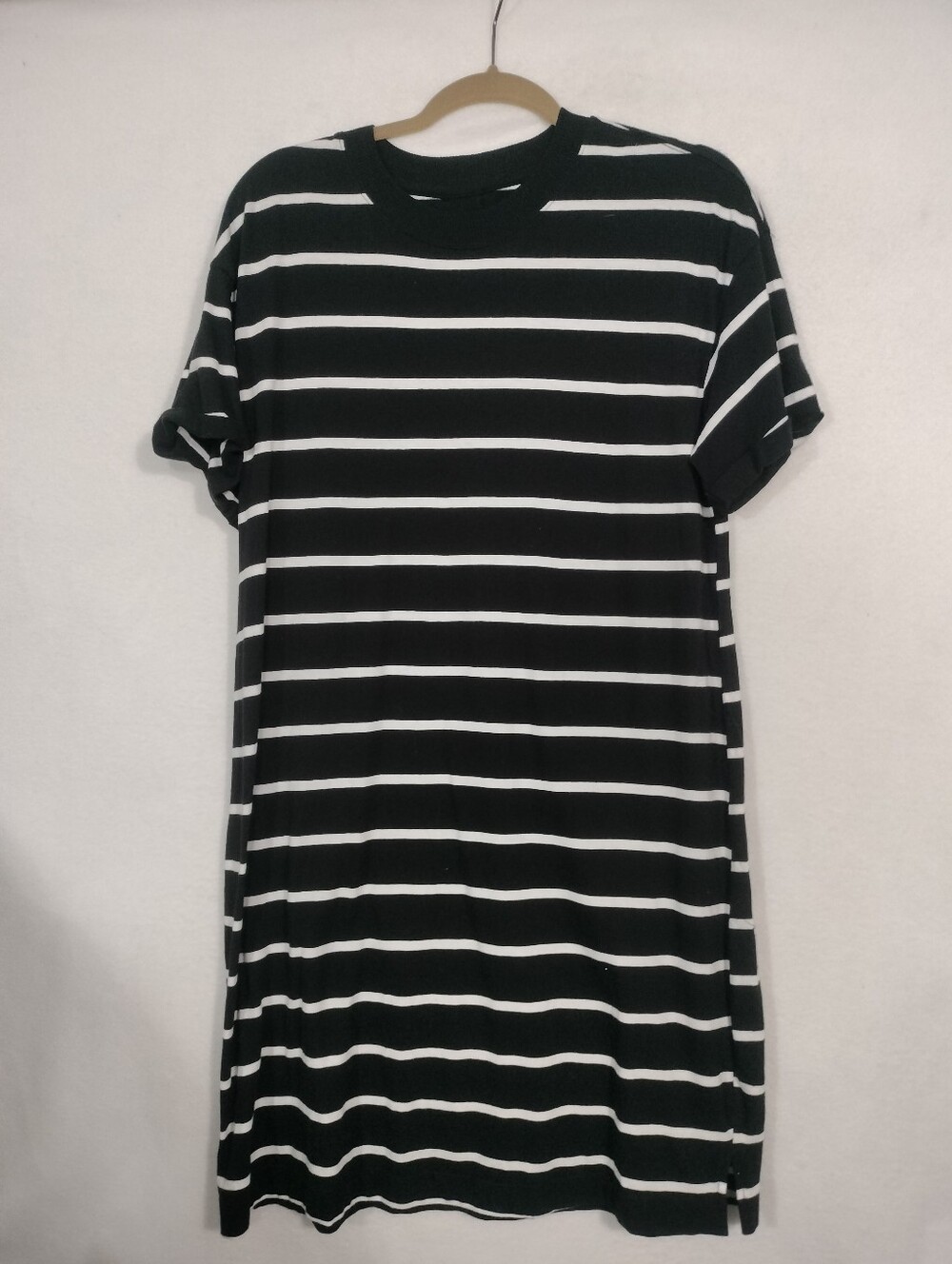 Time and Tru Black and White Striped Short Sleeve Tee